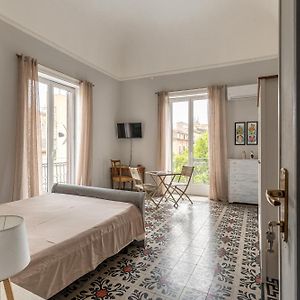 Camera con letto king size
